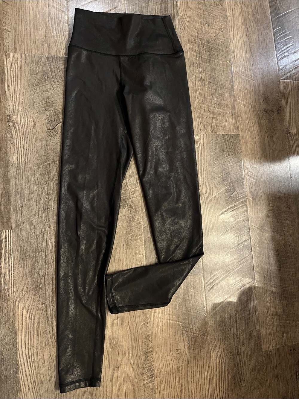 aerie Black Shiny High-Rise Leggings. Size Small